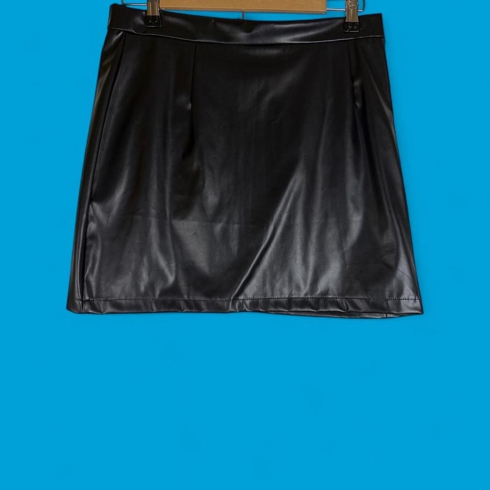 Shein NWT Black Faux Leather Mini Skirt Side Slit High Waisted Edgy Large